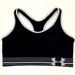 Black Under Amour Sports Bra - Size Small